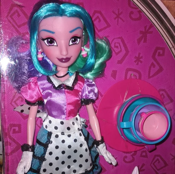 Disney Attractionista Mad Hatter Tea Cup Ride Maddie Doll Disneyland Collectible - Picture 4 of 6